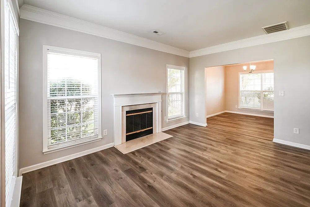 3 bed, 2.5 bath, 1815 sqft, $2,400 — Photo 4