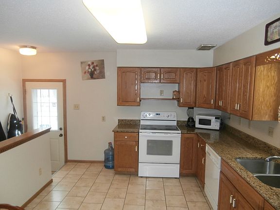2nd image of 1311 Campbell Dr SW