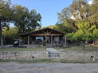 208 Hillside St, Junction, TX 76849