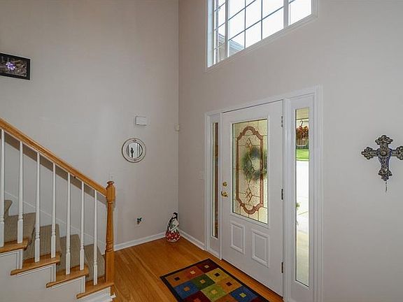 2nd image of 2095 Township Dr
