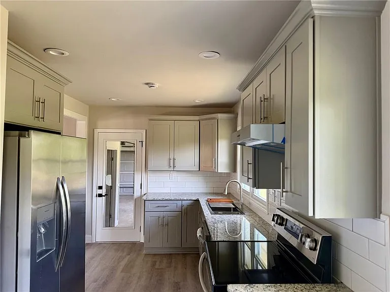 2360 Gravel Springs Rd — Photo 5