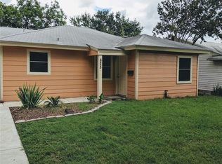 625 SW 5th St, Grand Prairie, TX 75051