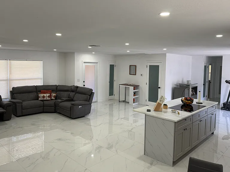 3615 Country Club Blvd #3 — Photo 6