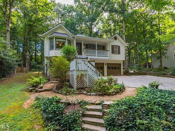 2nd image of 138 Emerald Creek Dr #33