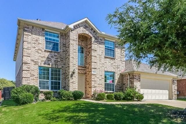 1st image of 505 Dover Park Trl