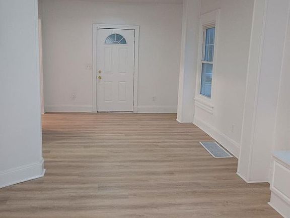 4th image of 8609 Clark Ave
