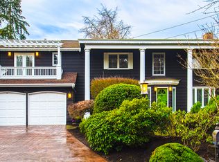 8409 NE 19th Pl, Clyde Hill, WA 98004