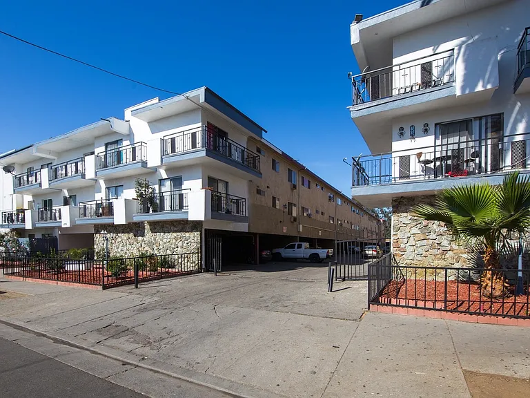 8532 Willis Ave #5 — Photo 1