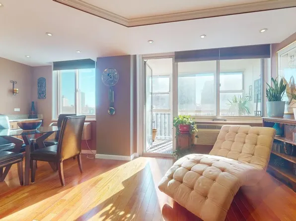 118-17 Union Turnpike image 9 of 49