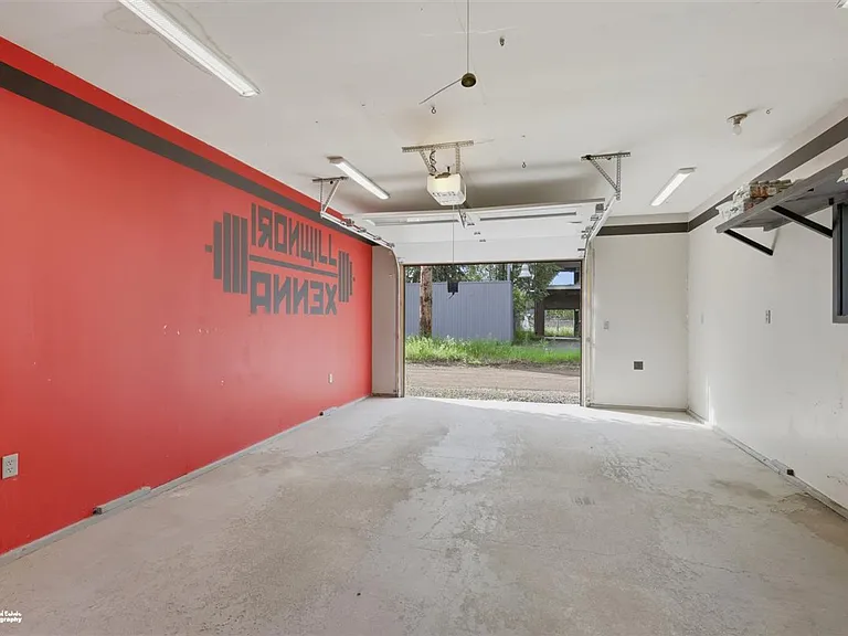 1408 E 27th Ave — Photo 18