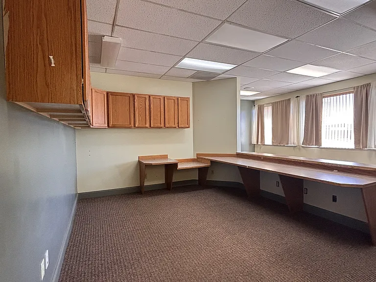 2700 Sumner Ave #102 — Photo 7