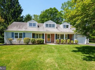 4 Manor Ave, Princeton, NJ 08540