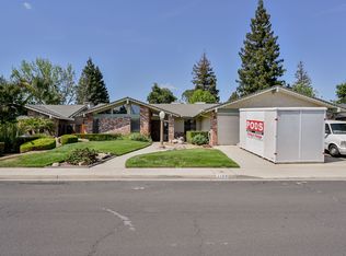 2169 Vartikian Ave, Clovis, CA 93611