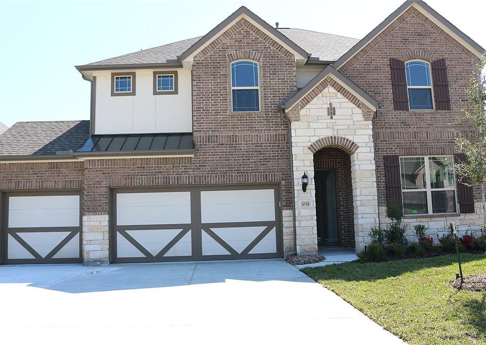 1st image of 3058 Camden Park Ln
