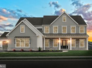 228 W Valley Rd, Denver, PA 17517