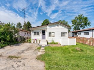 12 Centre Park Rd, Essa, ON L3W 0A5