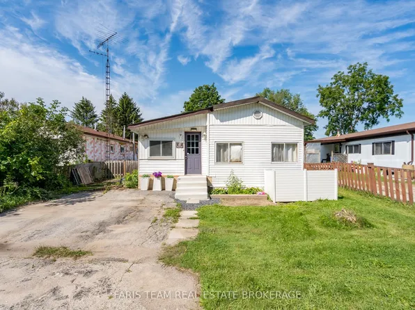 12 Centre Park Rd, Essa, ON L3W 0A5