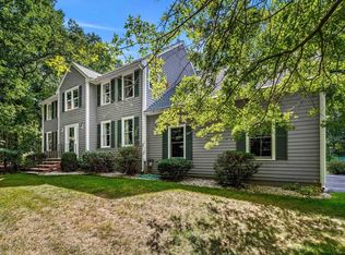 4 Mulberry St, Groveland, MA 01834