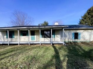 8630 Joey Dr, Pinckney, MI 48169