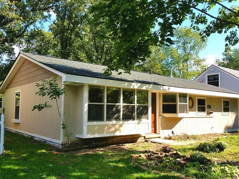 1st image of 720 Parkview Dr