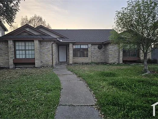 3305 Bucknell Dr — Photo 1