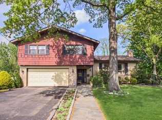 51 Parkway E, Yonkers, NY 10701