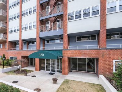 370 Westchester Avenue #4M, Port Chester, NY, 10573