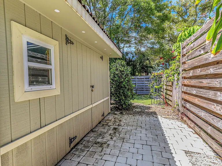 1973 Hastings Dr — Photo 118