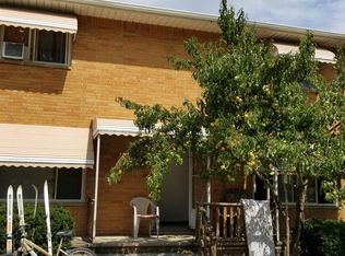 2718 Snow Rd, Cleveland, OH 44134