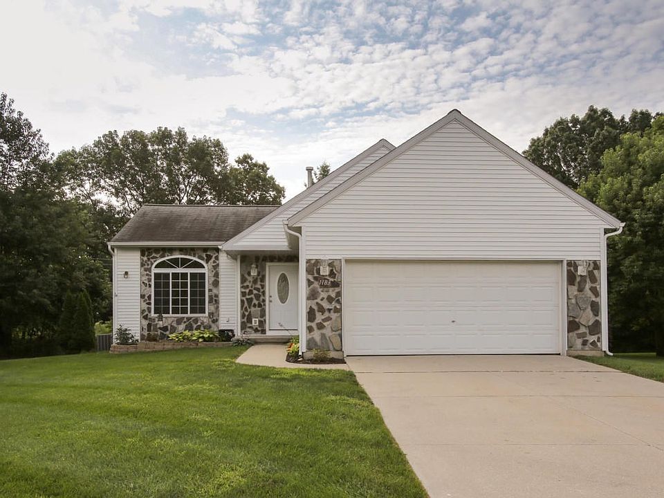 1183 paula street-102