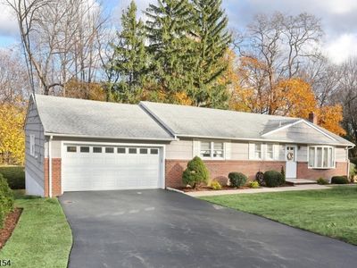 174 Emeline Dr, Hawthorne, NJ, 07506