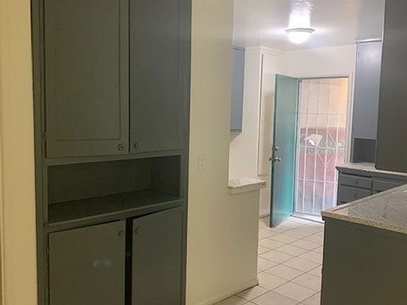 2nd image of 7016 Glasgow Ave #7030