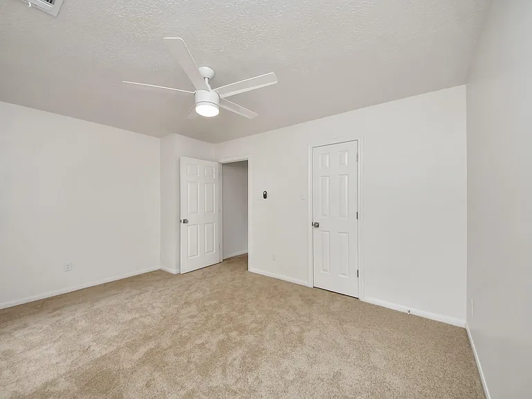 7130 Glenwood Dr — Photo 45