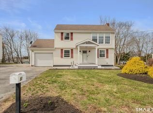 31 Pegasus Drive, Groton, CT 06340