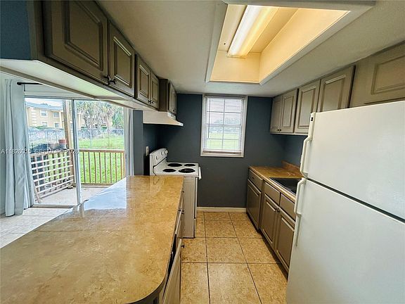 4th image of 2775 L B McLeod Rd APT B