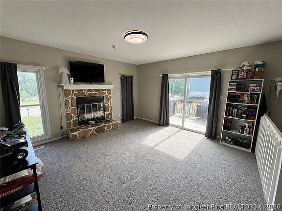 3rd image of 433 Andover Rd