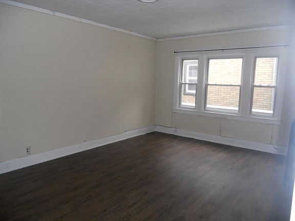 2nd image of 496 Elmwood Ave APT 3