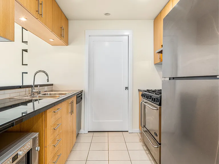 2721 1st Ave #503 — Photo 9