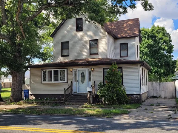 1111 Hessian Ave, National Park, NJ 08063