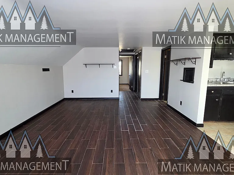 1644 1st Ave NE #2 — Photo 9