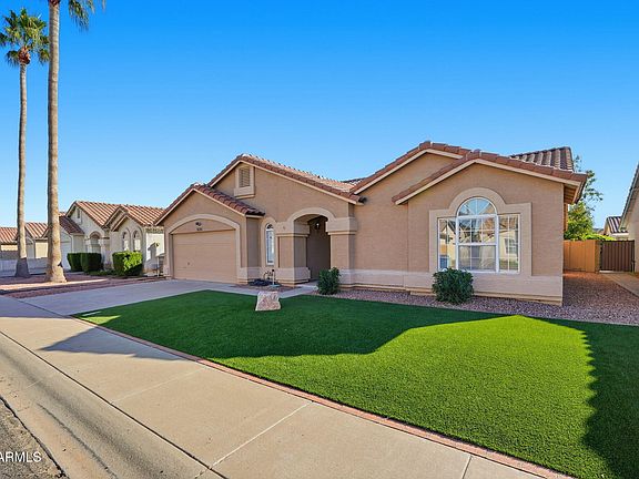 3rd image of 3151 W FRANKFURT Drive