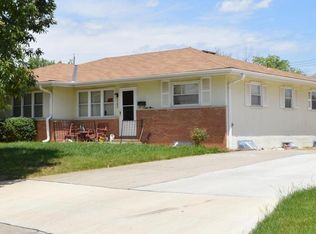 1142 McCarley Dr W, Columbus, OH 43228