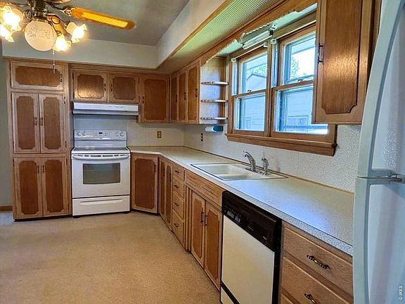 4th image of 120 Parkview Dr
