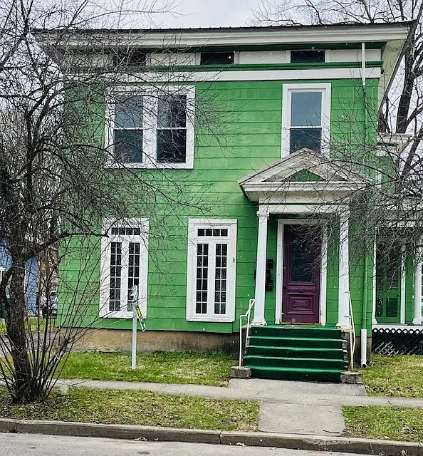 36 Hayes St
