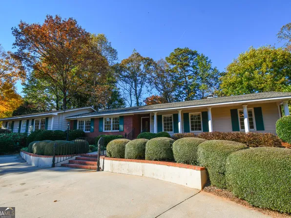1179 Springdale Rd, Gainesville, GA 30501