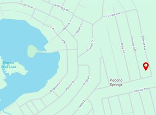 71 Emerald Ave, Gouldsboro, PA 18424