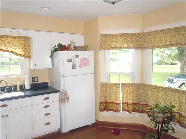 1st image of 783 Crestview Dr