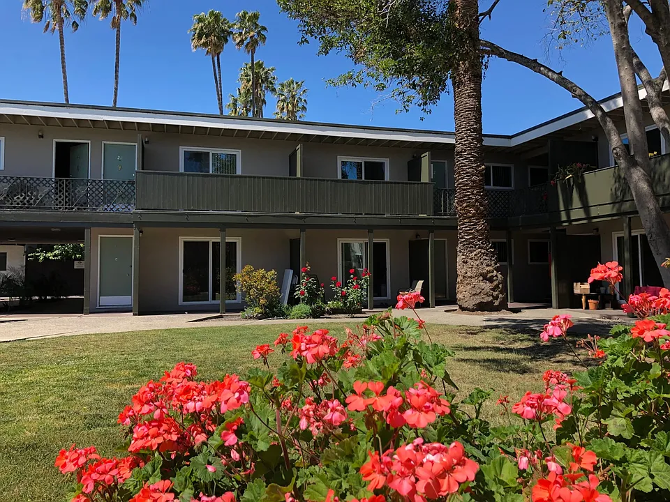 Midtown Apartments