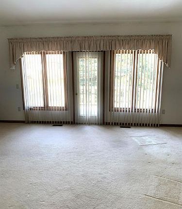 4th image of 13791 Maple Grove Ave