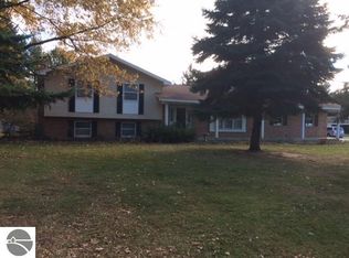 3804 Morningside Dr, Traverse City, MI 49684